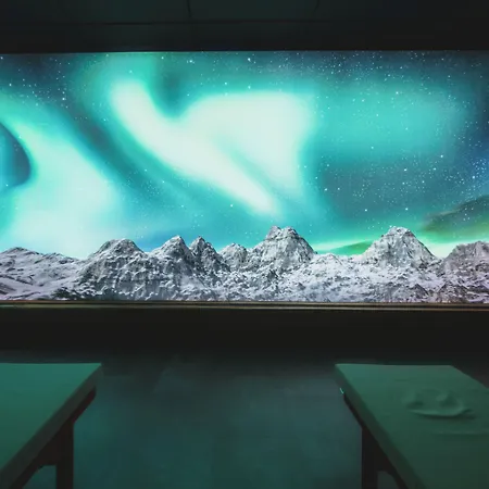 & Wellness Royal Astrid מלון